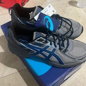 ASICS GEL VENTURE 6. Brand new. Sz 13